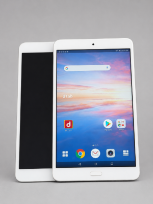 NTT Docomo dtab d-02K – Kirin 659, 3GB RAM, 32GB Storage, 10.1-inch WUXGA