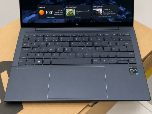 HP Elite Dragonfly G4 – Core i7 13th Gen, 16GB RAM, 512GB NVMe SSD, 13.5-inch Touch