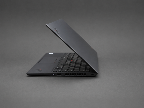 lenovo x1 lapbazar (4) Lenovo ThinkPad X1 Carbon Gen 6 – Core i5 8th Gen, 16GB RAM, 256GB SSD, 14-inch
