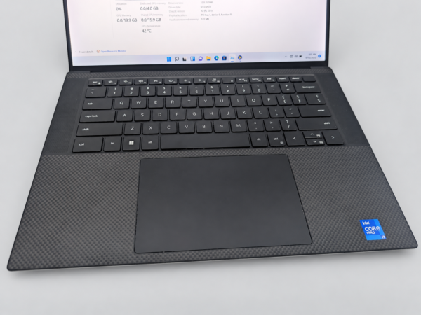 Dell Precision 5560 – Core i7 11th Gen keyboard