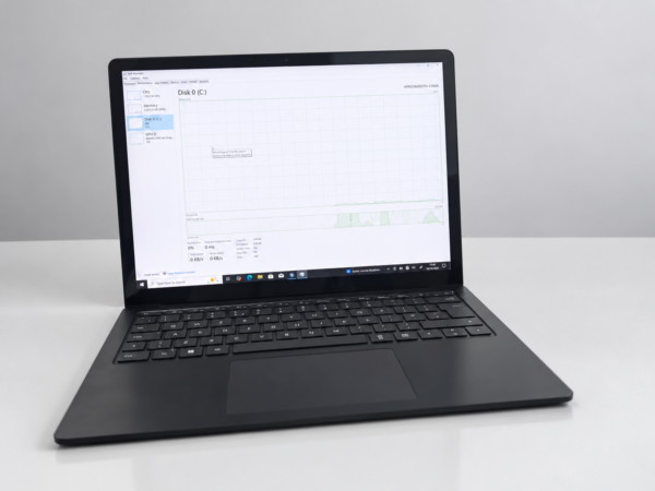 Surface 4 lapbazar.pk fornt Surface 4 lapbazar.pk fornt